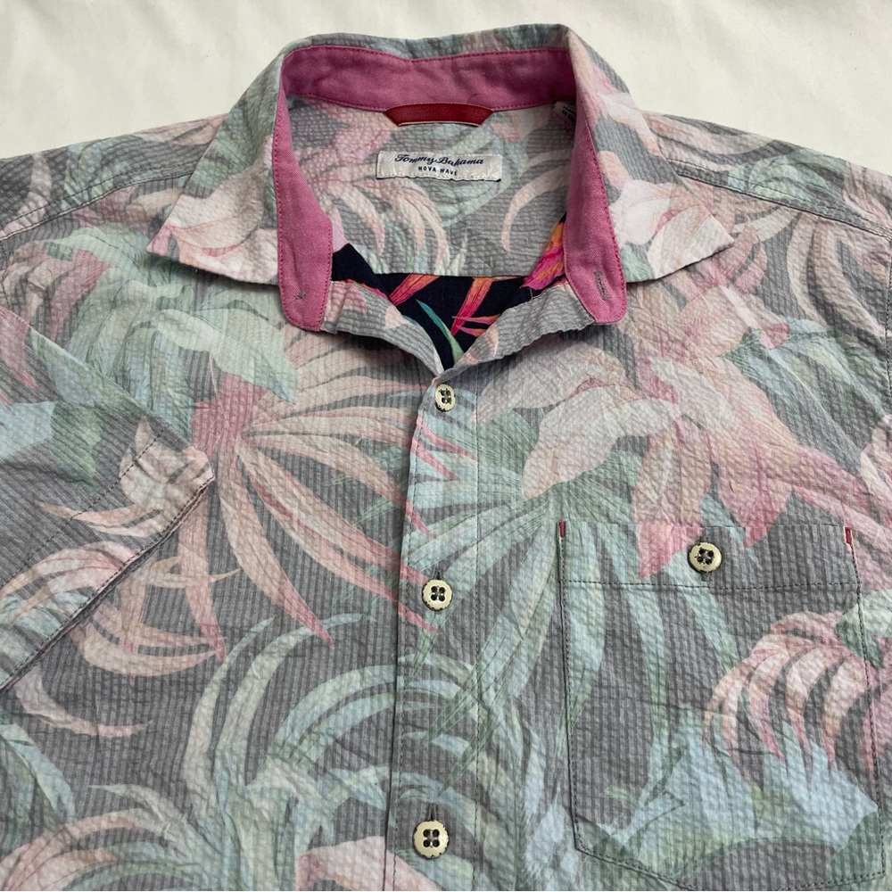Tommy Bahama Nova Wave Midnight Tropics Seersucker Shirt Vacation Men’s Medium